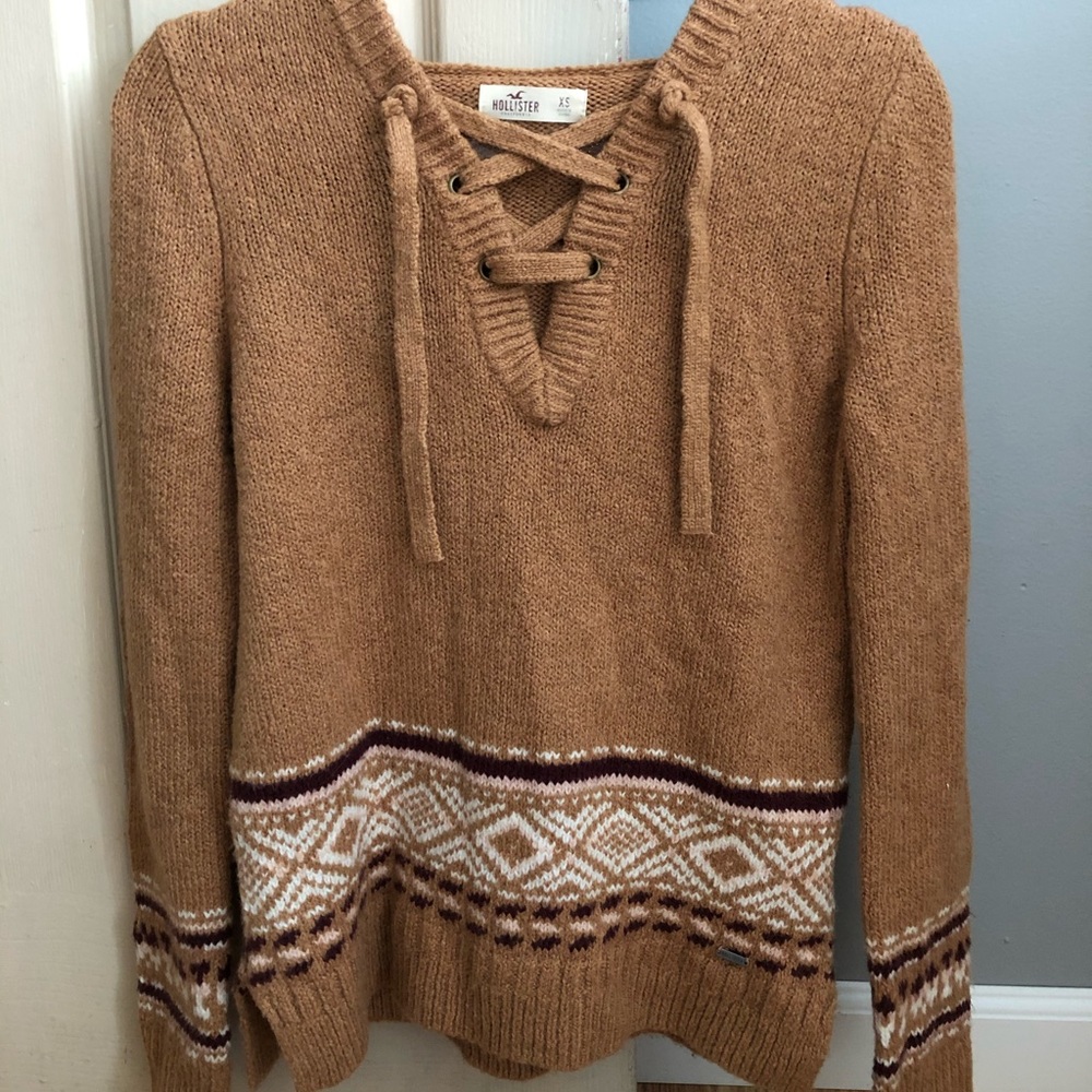 Hollister sweater